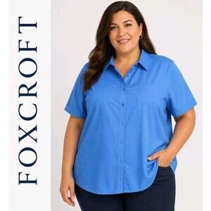 NWT FOXCROFT Womens 24W Shaped Wrinkle Free Button Short Sleeve Blue Shirt Top